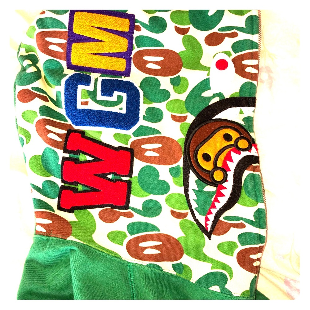 **RARE APPLE GREEN BAPE SHARK HOODIE**